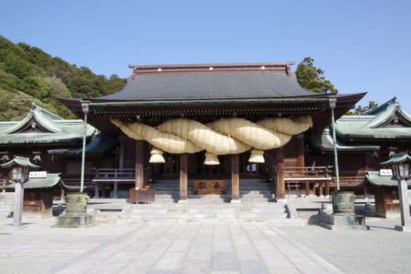 宮地嶽神社へ初詣のアクセスは車か電車か 交通規制や臨時バス情報も